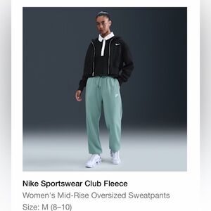 Nike Sportswear Club Fleece
Women's Mid-Rise Oversized Sweatpants